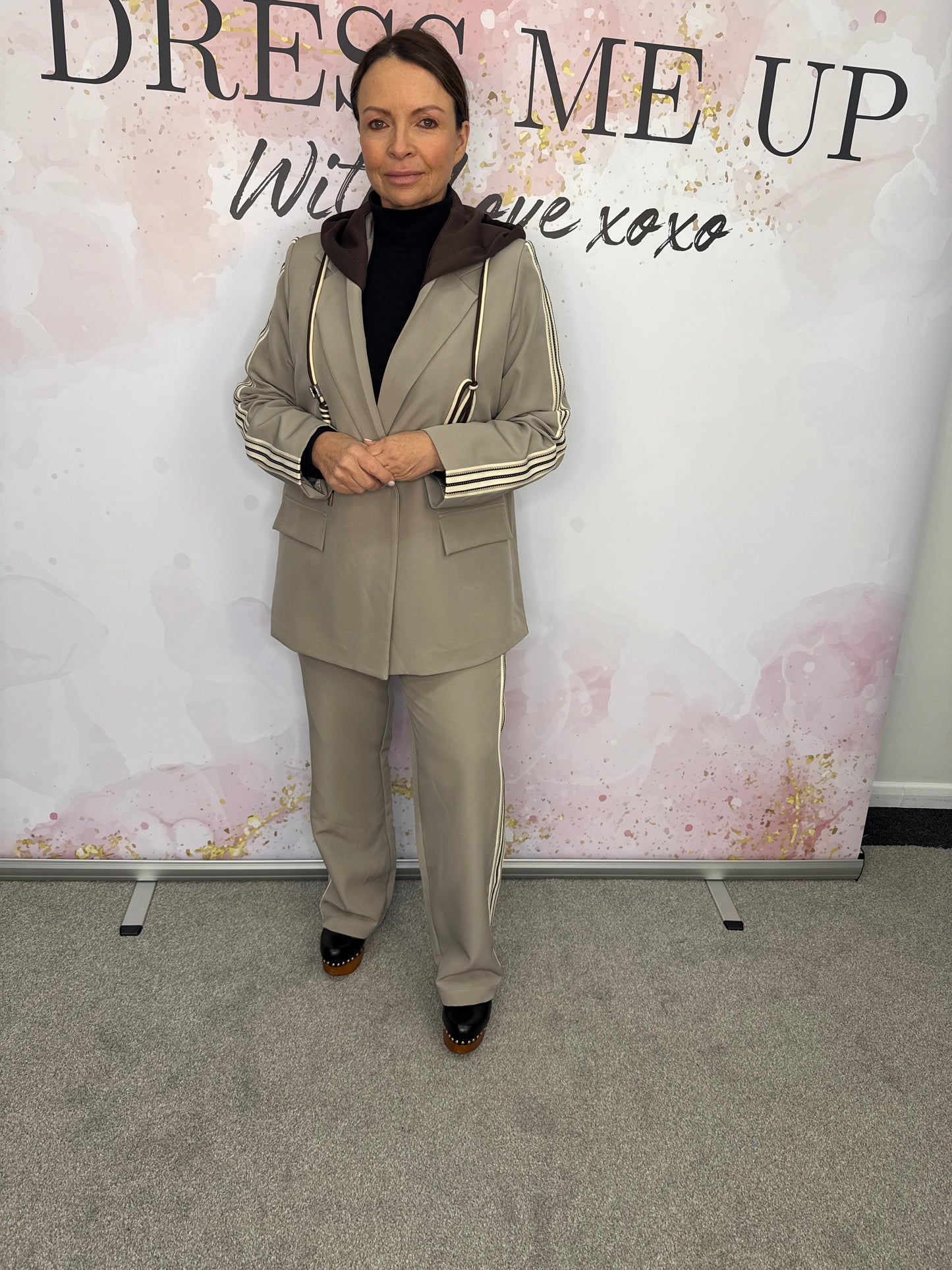 Amir set taupe