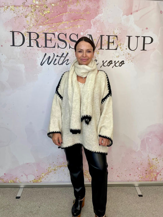 Knitted Jumper with Edging Detail - Cream